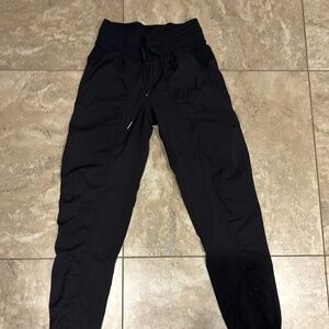 Lululemon dance studio mid rise jogger
